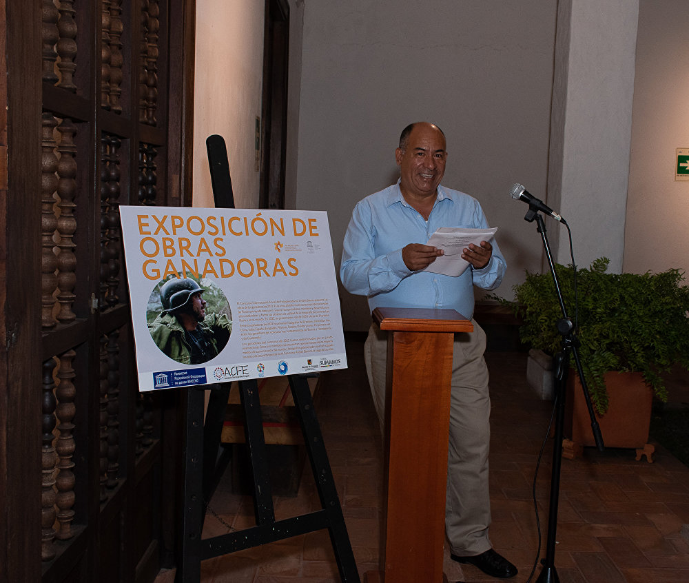 A display of forty photographs opened  at the Miguel Uribe Restrepo Culture Center with the support of the Envigado Photo Club.
