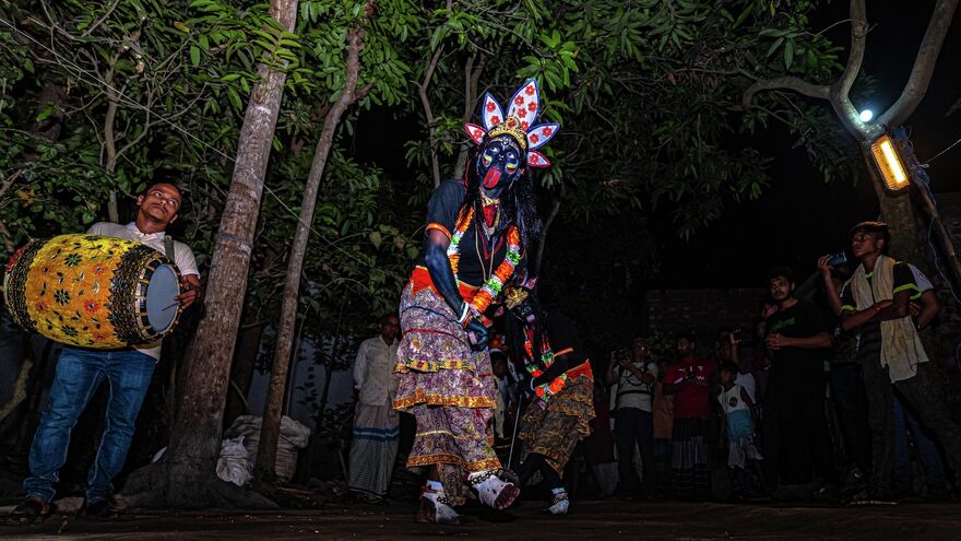 The Dance of Hunger and Holiness